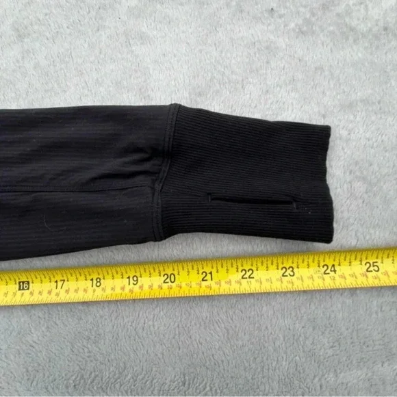 Lululemon In Flux Black Reversible Athletic Jacket - Picture 13 of 15